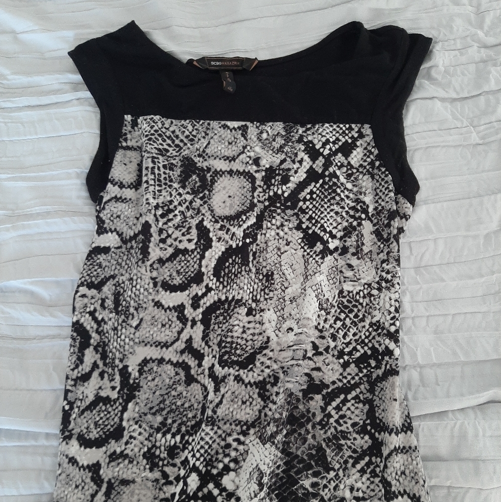 BCBG MaxAzria Mini Dress With Snakeskin Print - Picture 8 of 10
